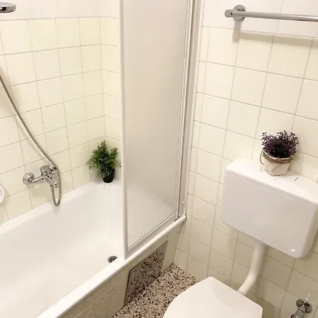 Апартаменти Family *